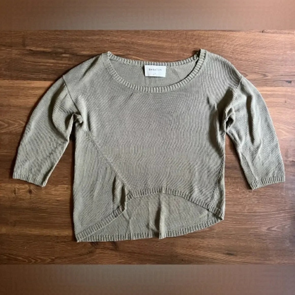 Aritzia Babaton High/Low Pattern Army Green 3/4 Sleeve Sweater - Picture 1 of 8